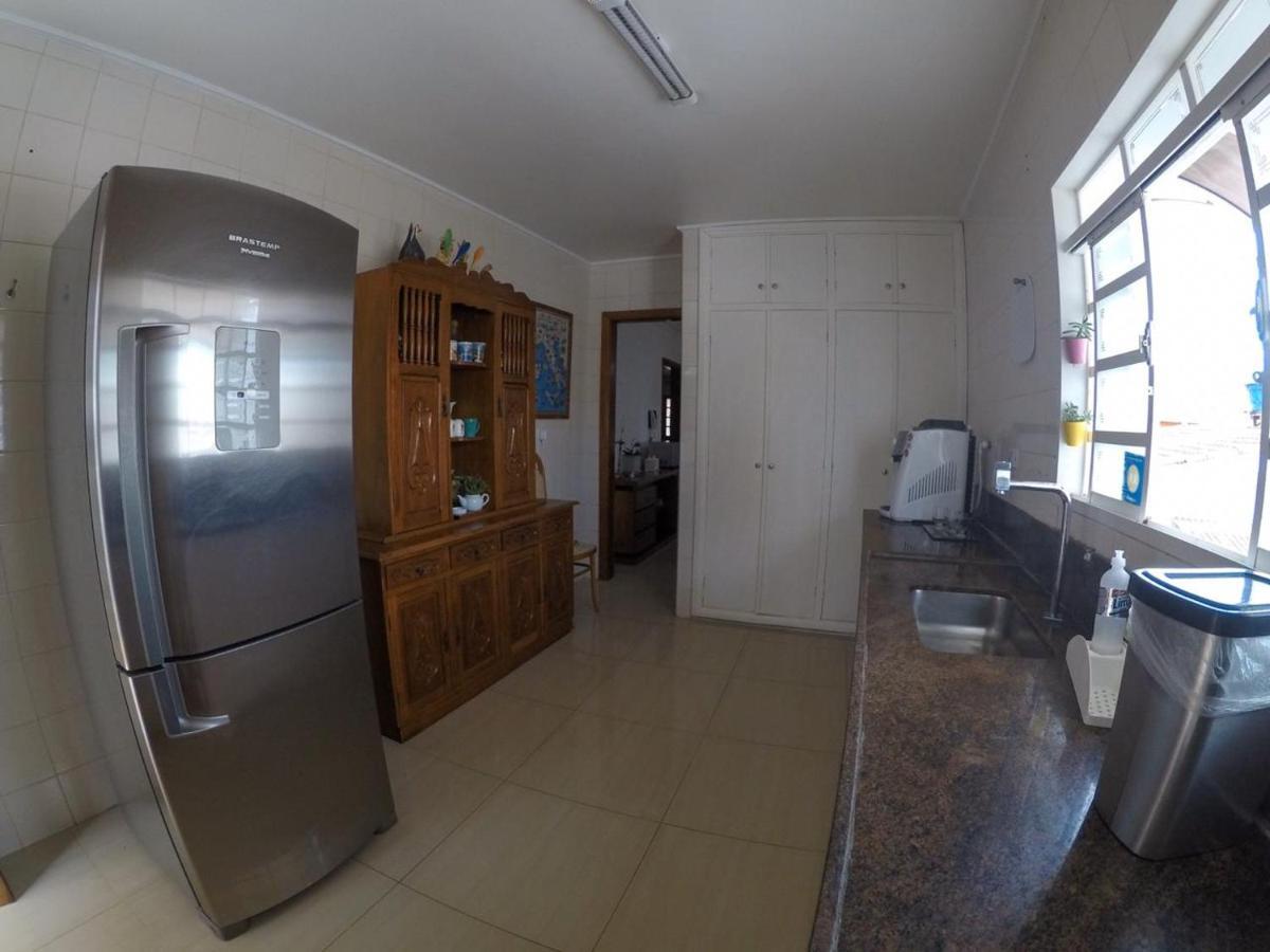 Albergue Corona Hostel *